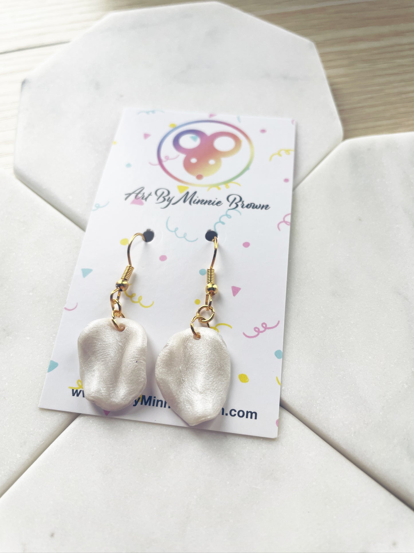 Pearly Waves Dangle Earrings